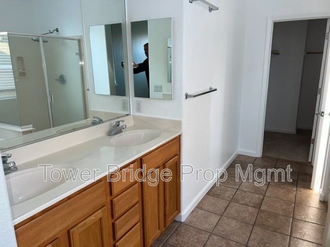 Building Photo - 5518 Sagpond Way