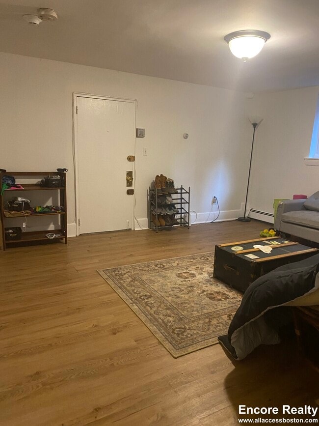 Building Photo - 63 Selkirk Rd