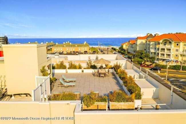 Building Photo - 57-61 Brighton Avenue Unit 303