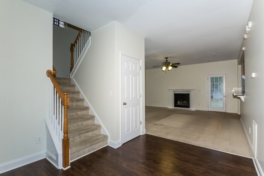 Building Photo - 122 The Blvd