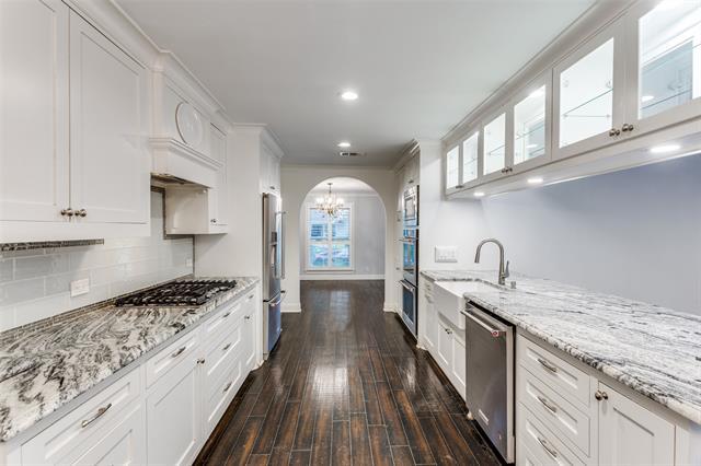 Building Photo - 4108 Coral Cir