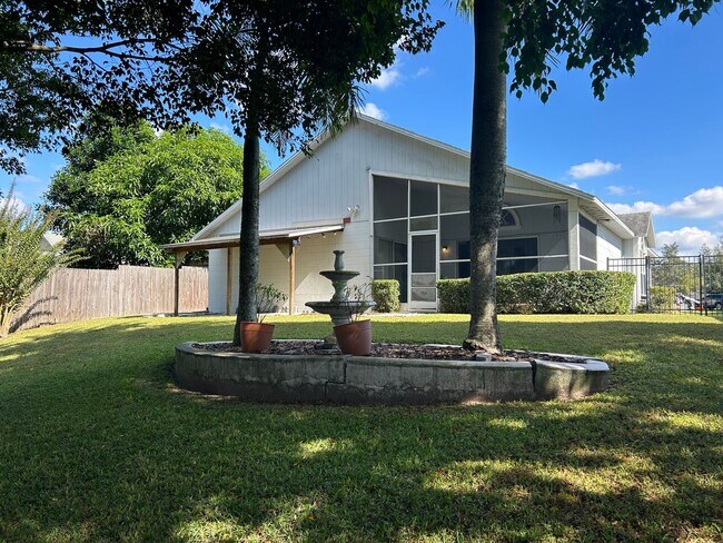 Building Photo - Amazing Dream Home with Water View and Pri...