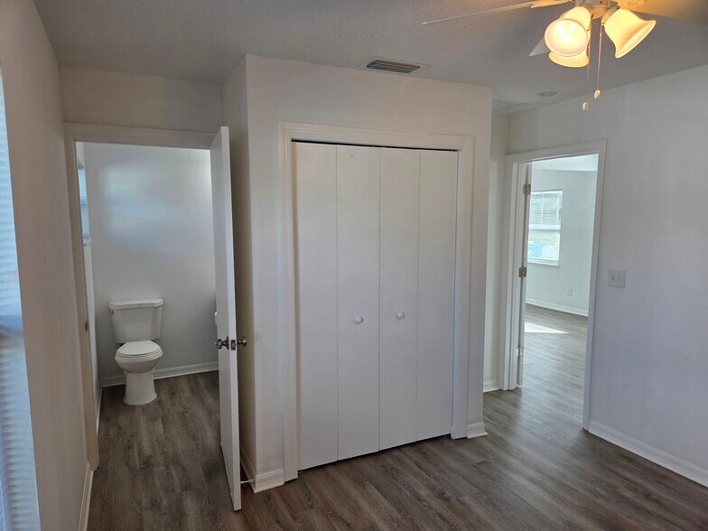 Primary Bedroom - 803 E Hart St