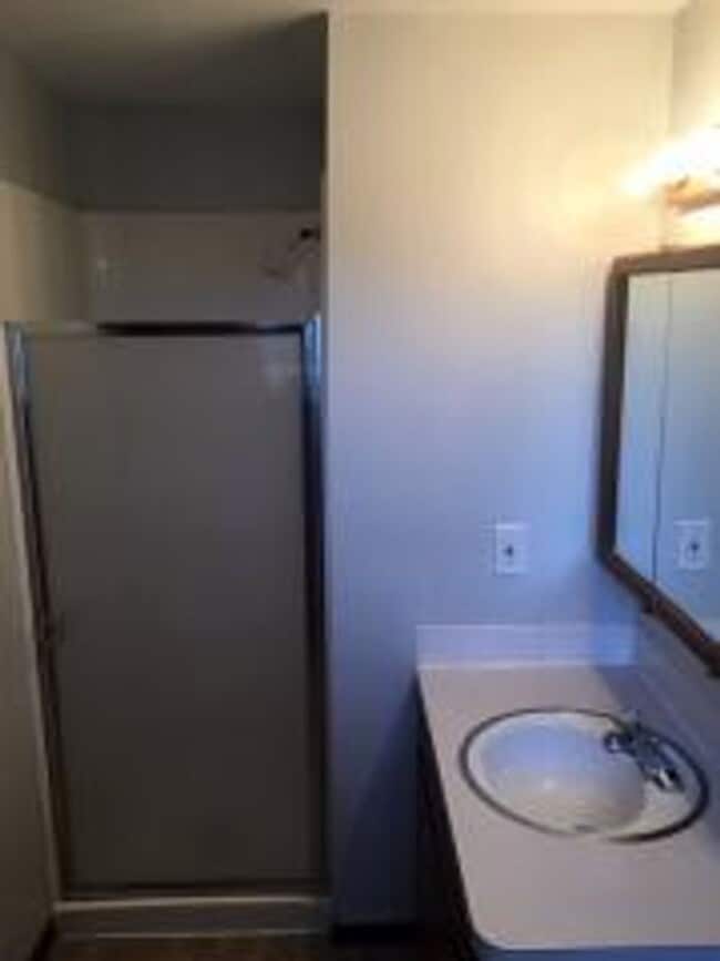 Building Photo - SINGLE FAMILY HOME HORSE PROPERTY ON PRAIRIE AVENUE (APP#106)