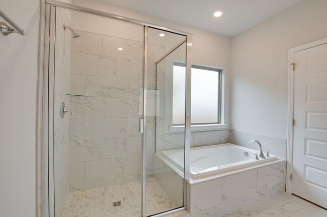 Building Photo - 169 Protestant Dr