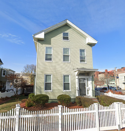 Building Photo - 13 Pleasant St