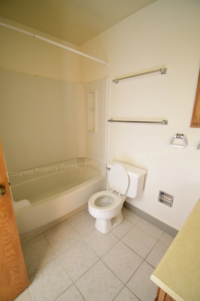 Building Photo - 2960 W Stuart St