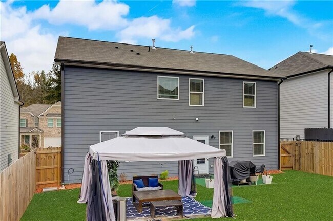 Building Photo - 7246 Gladstone Cir