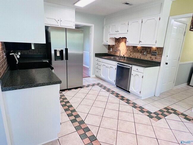 Building Photo - 116 Bibb Dr