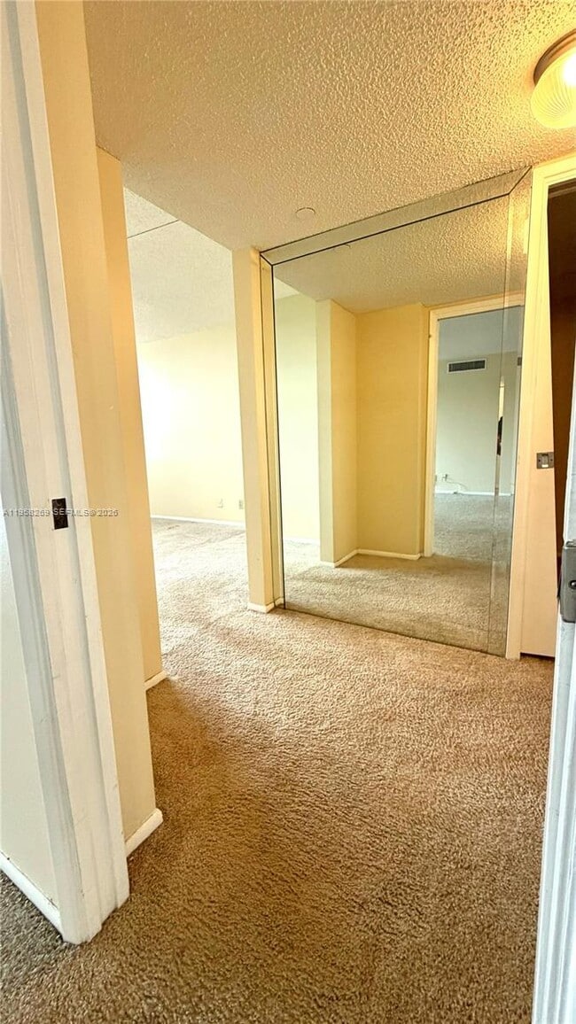 Building Photo - 3520 Oaks Way