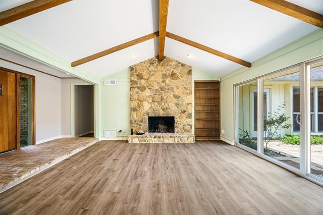 Building Photo - 6926 Robin Willow Dr