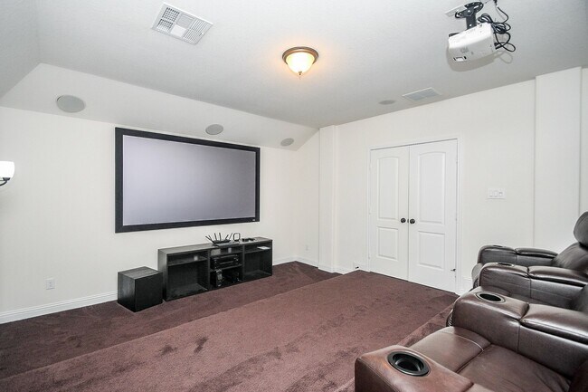 Building Photo - 28426 Rolling Ridge Dr