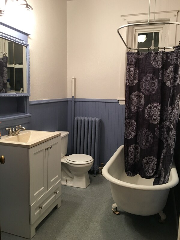 Building Photo - 317 1/2 N 4th Ave W