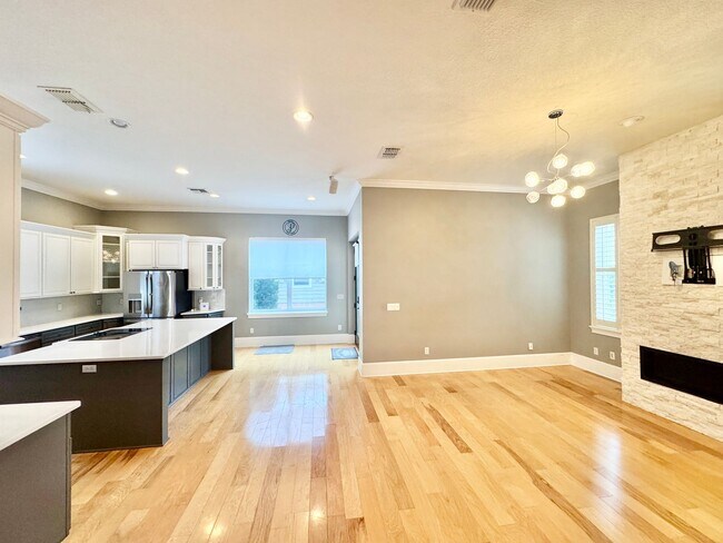 Building Photo - LUXURY RENTAL In Maitland - Winter Park Area 32751