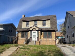Building Photo - 2430 Redick Ave