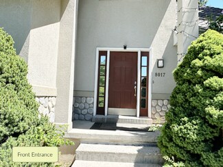 Building Photo - 8017 Showcase Ln