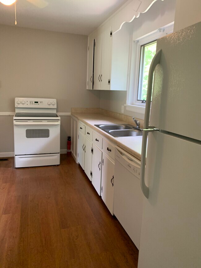 Building Photo - 1630 Peachtree Road