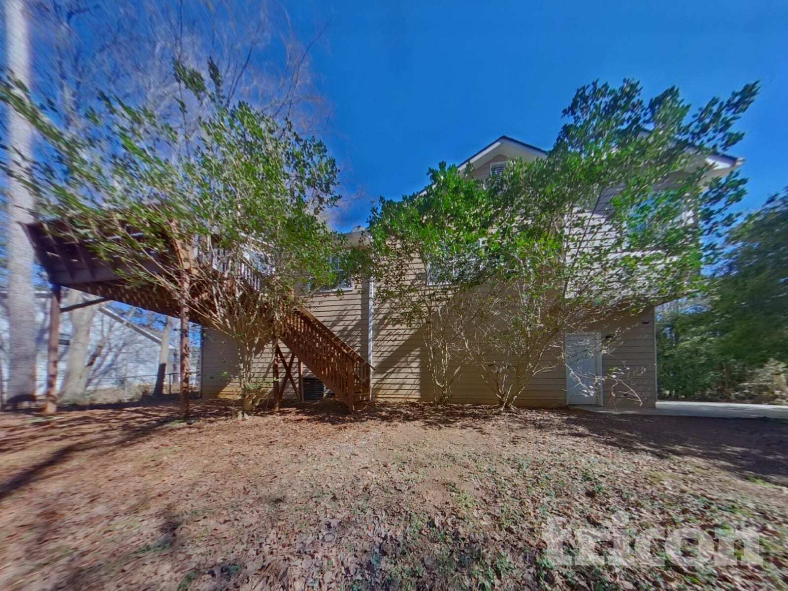 Building Photo - 172 N White Pines Dr