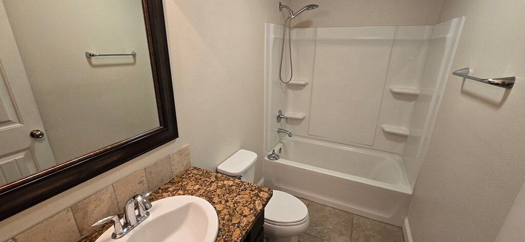 Building Photo - 9500 Sagebrush Ave