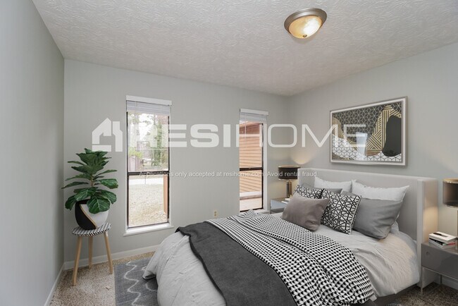 Building Photo - 2660 Sheffield Ct