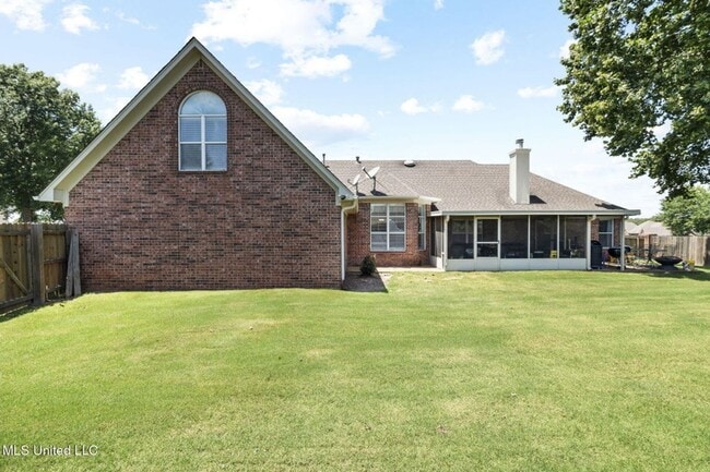 Building Photo - COMING SOON! Beautiful Corner lot! 4 Bedrooms, Olive Branch schools!