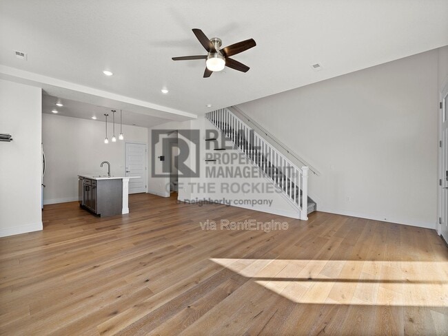 Building Photo - 1203 Bon Homme Richard Dr