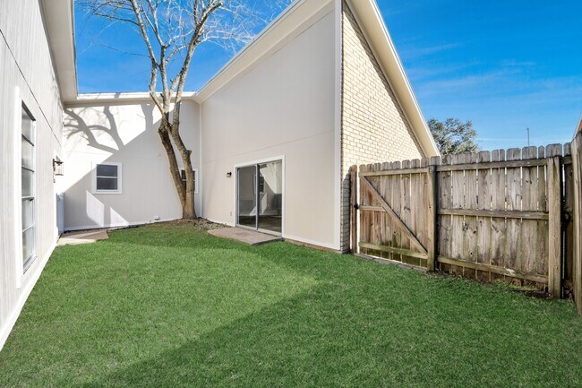 Building Photo - 9114 Spellman Rd