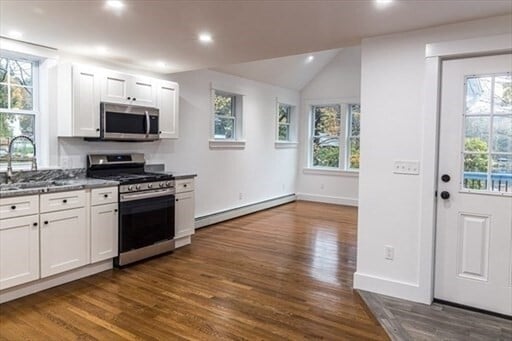 Building Photo - 92 Washington St