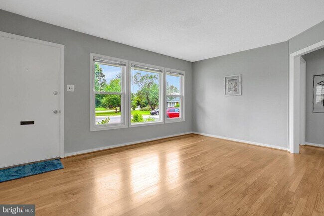 Building Photo - 6735 Williams Dr
