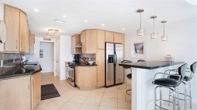 Building Photo - 3900 Galt Ocean Dr