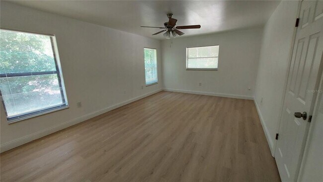Building Photo - 9700 SW 209th Ct