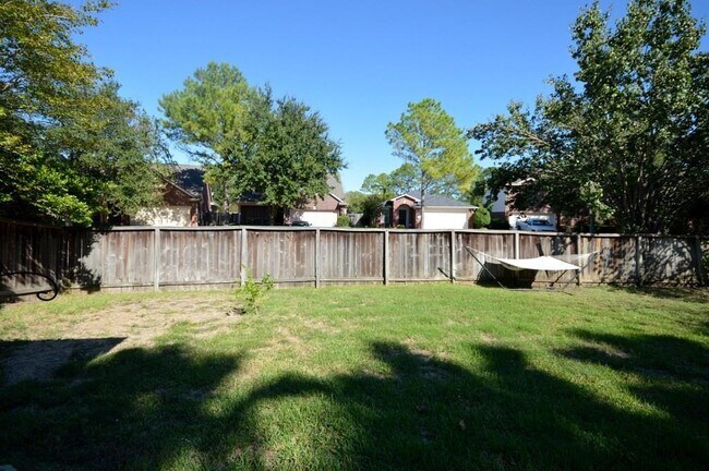 Building Photo - 15603 Tarpon Springs Ct