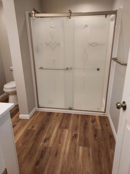 Building Photo - 3014 N Vermont Ave