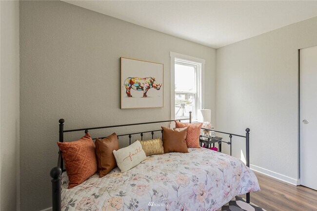 Building Photo - Great Location! 2bd, 1bath House in Tacoma!