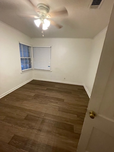 Building Photo - 711 Macy Ave