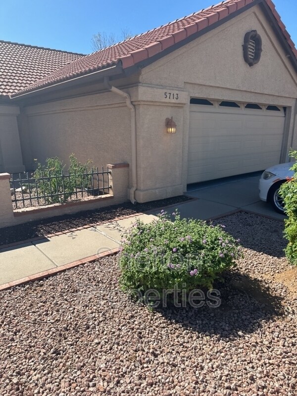 Primary Photo - 5713 E St John Rd