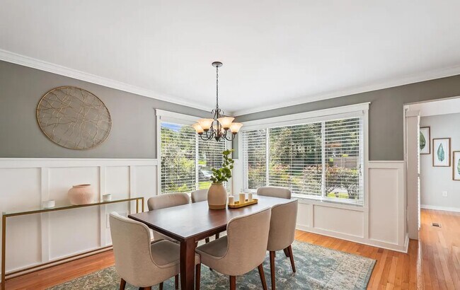 Building Photo - 276 W Meadowland Ln