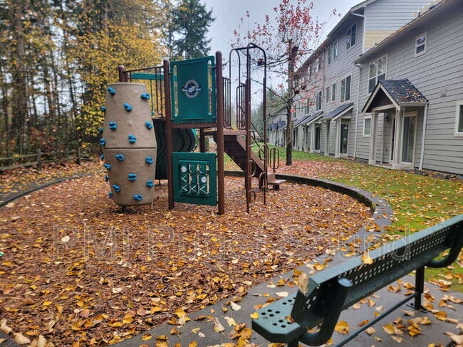 Building Photo - 17614 79th Ave Ct E