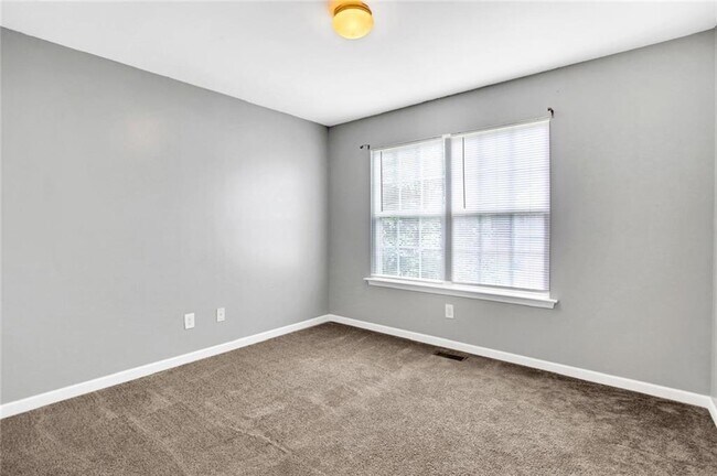 Building Photo - 1411 Cumberland Creek Ln SW