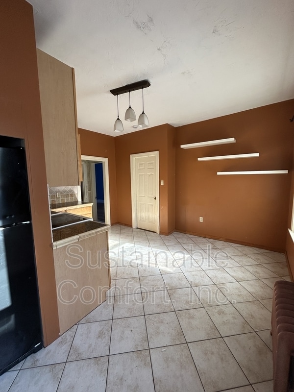 Building Photo - 5 Kensington Rd