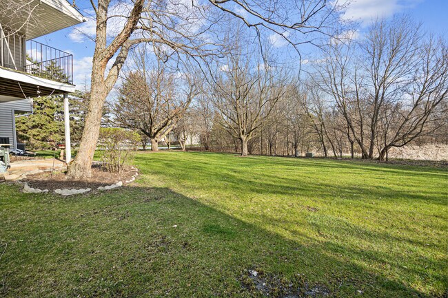 Building Photo - 93 N Victoria Ln