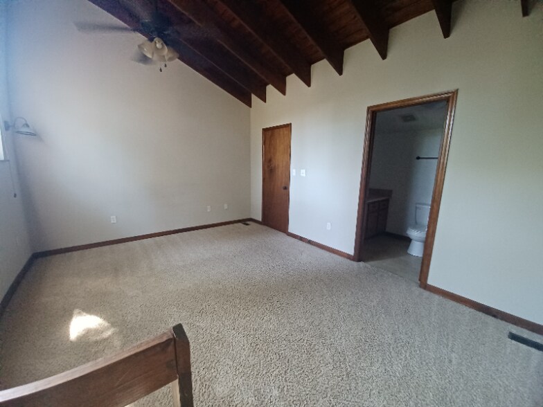 Building Photo - 705 E College Ave