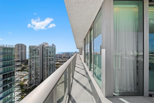 Building Photo - 330 Sunny Isles Blvd