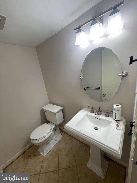 Building Photo - 9609 Barkston Ct