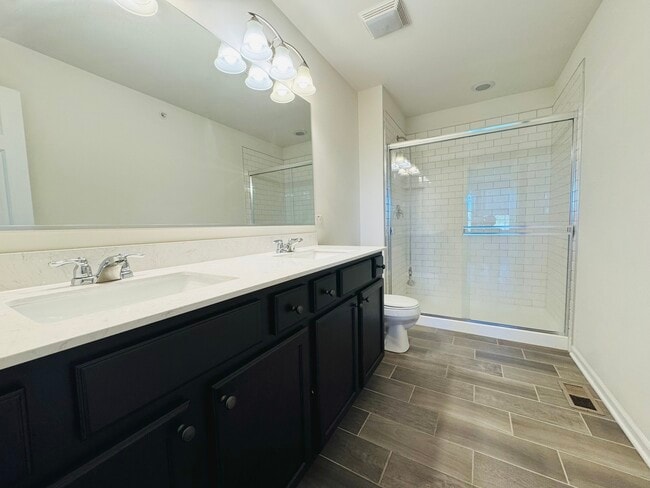 Building Photo - 4463 Monroe Ct