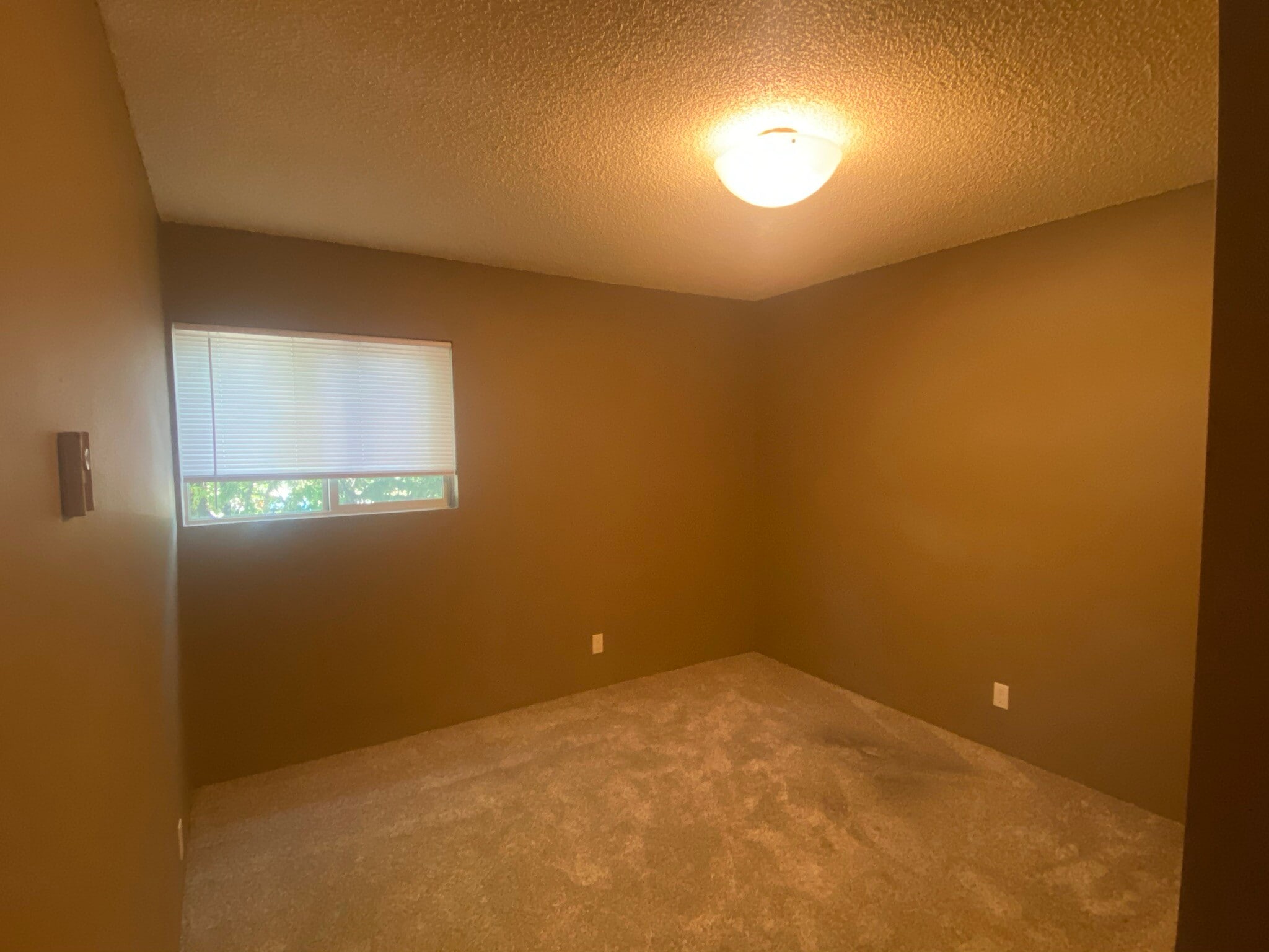 Building Photo - 1220 NW State St