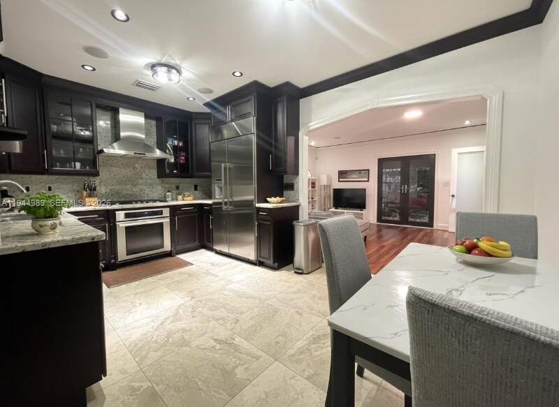 Building Photo - 3069 SW 21st St