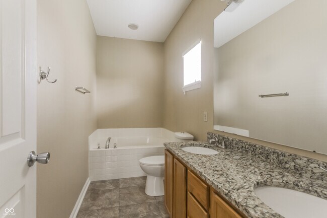 Building Photo - 8018 Ithaca Way