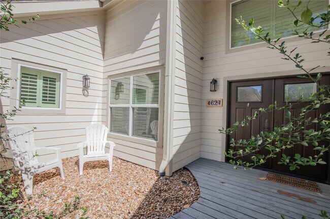 Building Photo - 1627 Fall Valley Dr