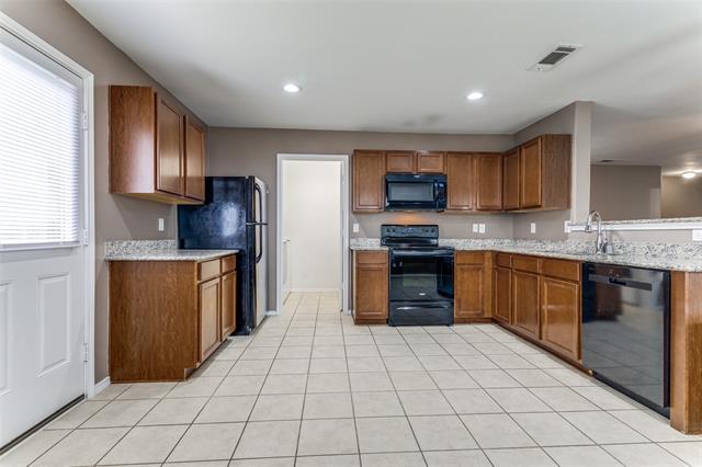Building Photo - 16317 Severn Ln